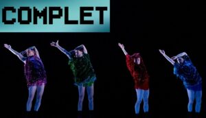4 danseurs en costume